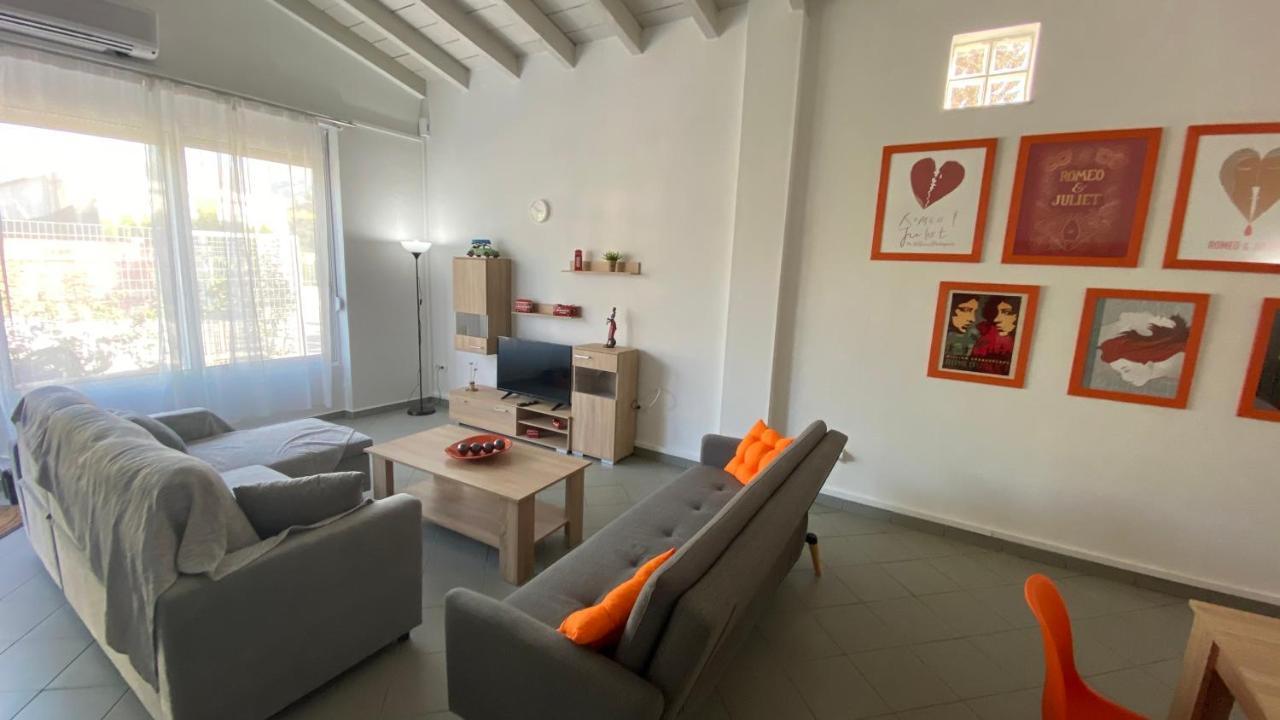Patras Romeο House Apartment Bagian luar foto