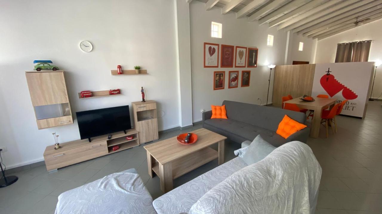 Patras Romeο House Apartment Bagian luar foto
