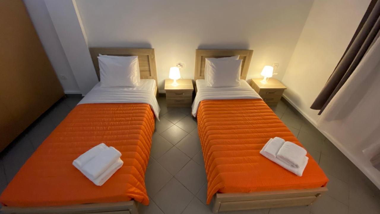 Patras Romeο House Apartment Bagian luar foto