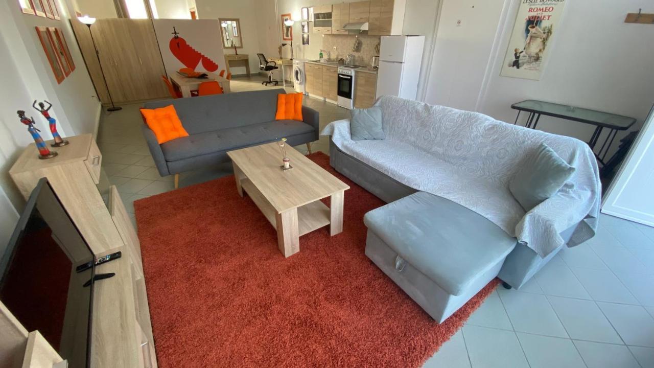 Patras Romeο House Apartment Bagian luar foto