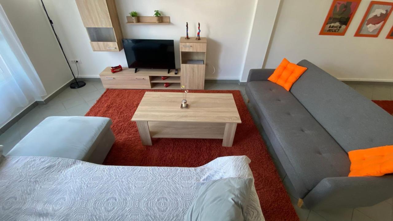 Patras Romeο House Apartment Bagian luar foto